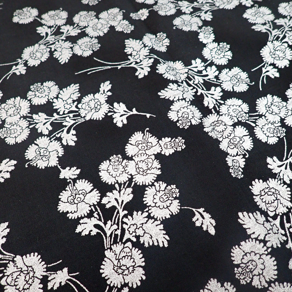 Black Silver Blossoms - Nana's Weighted Blankets