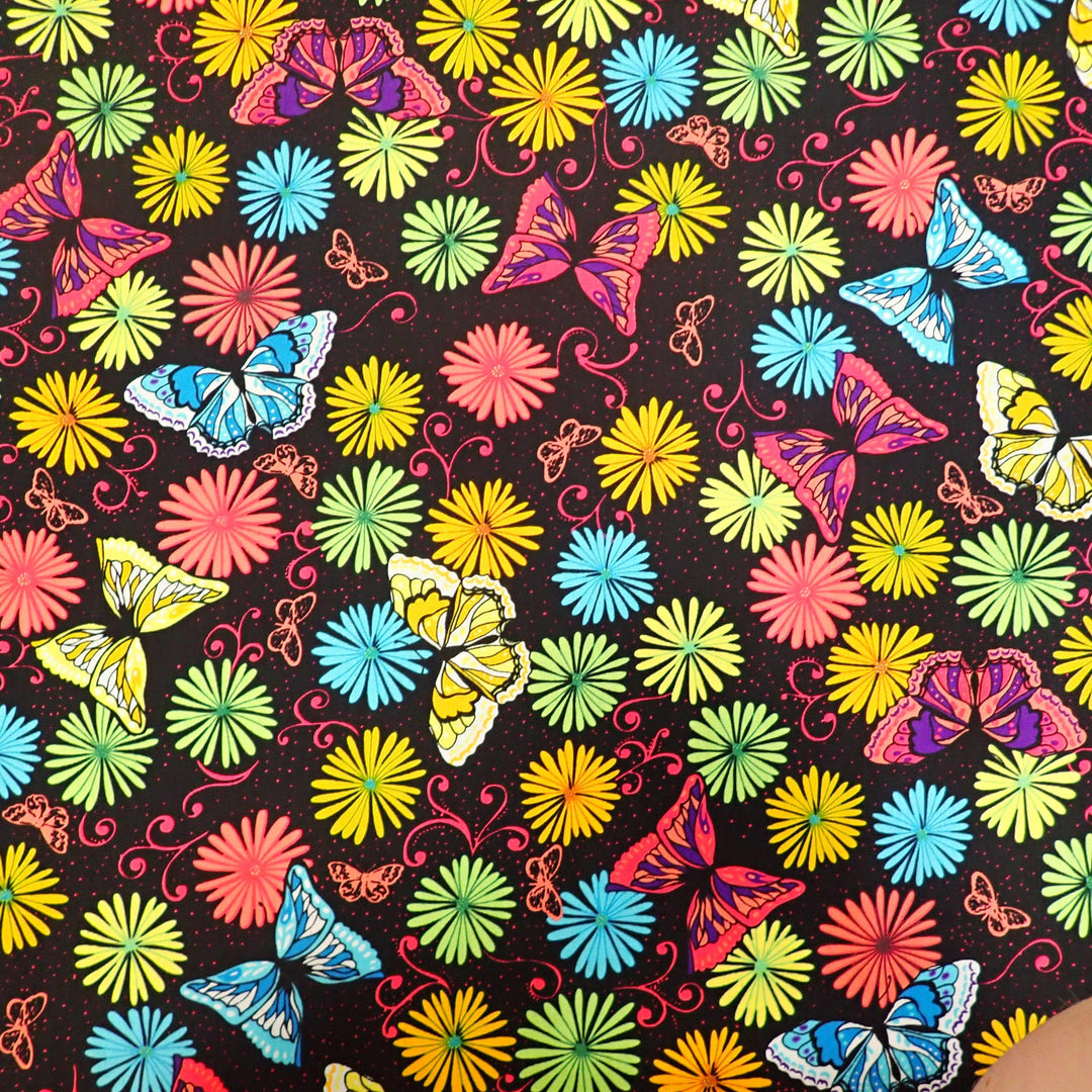 Butterfly Daisy on Black - Nana's Weighted Blankets